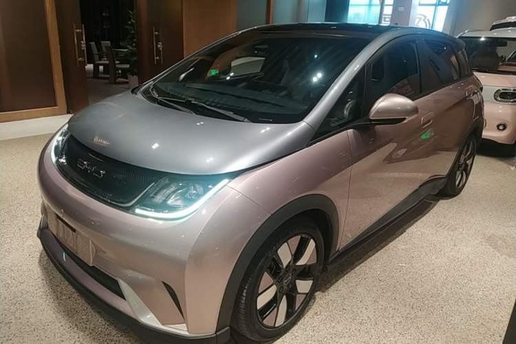 Used BYD Dolphin 2021 401km Knight Edition Guazi used car, China used car export, Used car for sale, Used BYD cars, Cheapest cars for sale, Electric vehicle, New energy car