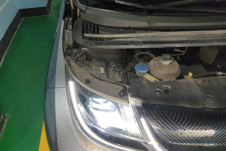 Used BYD Dolphin 2021 405 km Fashion Edition Engine Bay Right