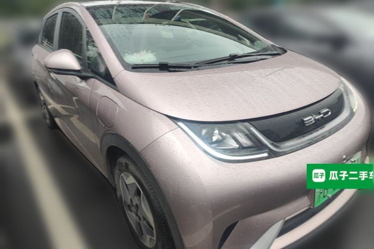 Used BYD Dolphin 2021 405 km Fashion Edition Front Right 45 Deg