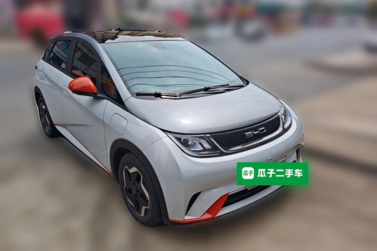 Used BYD Dolphin 2021 405 km Fashion Edition Front Right 45 Deg
