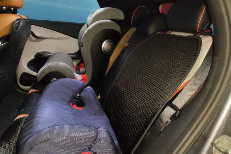 Used BYD Dolphin 2021 405 km Fashion Edition Left Rear Seat