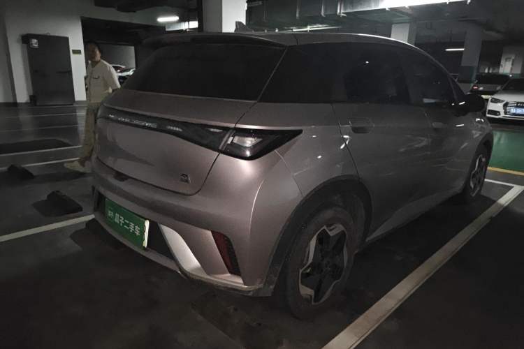 Used BYD Dolphin 2021 405 km Fashion Edition Rear Right 45 Deg
