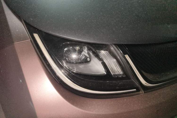 Used BYD Dolphin 2021 405 km Fashion Edition Right Front Headlight