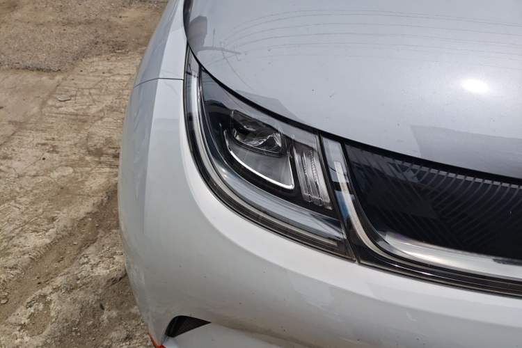 Used BYD Dolphin 2021 405 km Fashion Edition Right Front Headlight