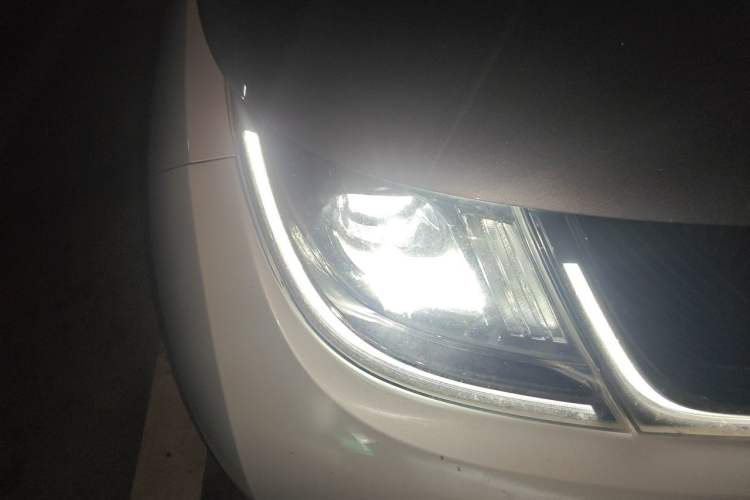 Used BYD Dolphin 2021 405 km Fashion Edition Right Front Headlight