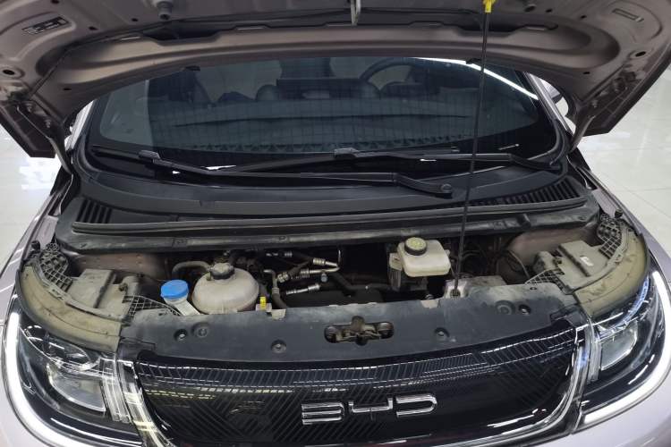 Used BYD Dolphin 2021 405 km Fashion Edition Engine Bay