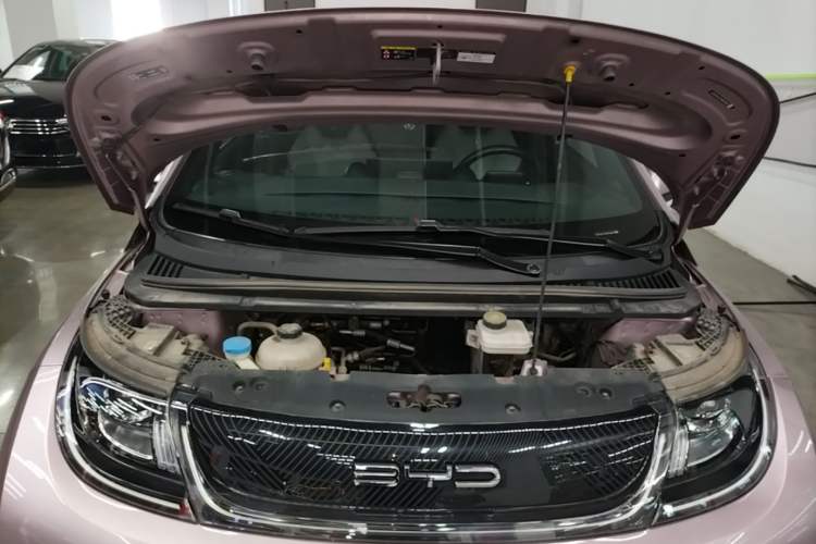 Used BYD Dolphin 2021 405 km Fashion Edition Engine Bay