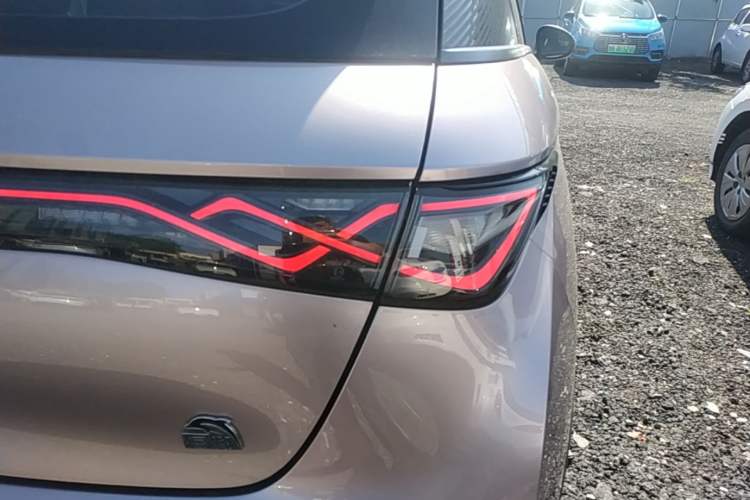 Used BYD Dolphin 2021 401km Knight Edition Exterior 3