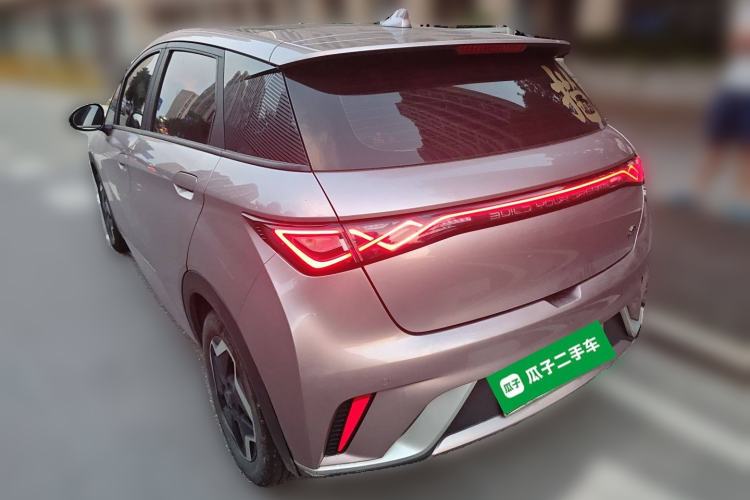 Used BYD Dolphin 2021 405 km Fashion Edition Exterior 3