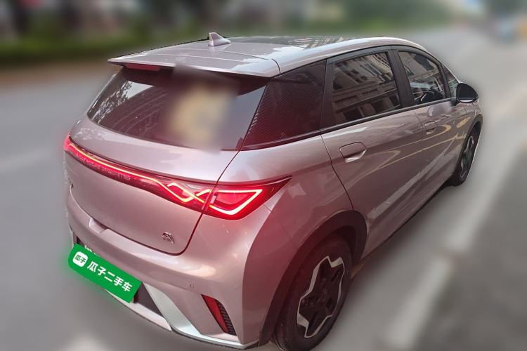 Used BYD Dolphin 2021 405 km Fashion Edition Exterior 5