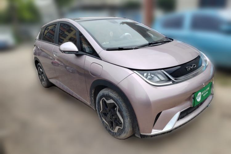 Used BYD Dolphin 2021 405 km Fashion Edition Front Right 45 Deg