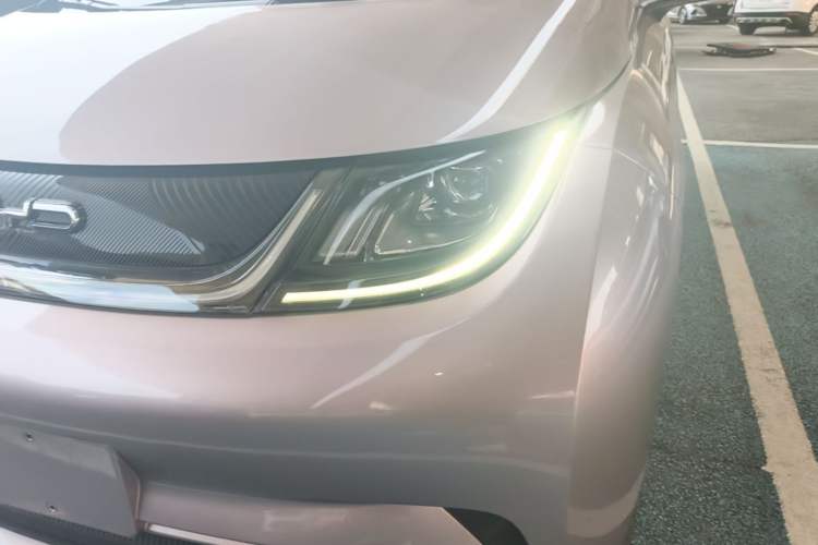 Used BYD Dolphin 2021 405 km Fashion Edition Left Front Headlight