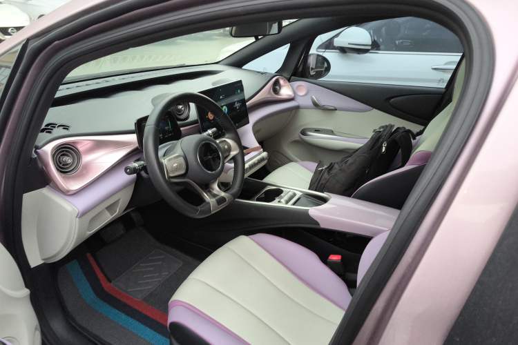 Used BYD Dolphin 2021 405 km Fashion Edition Left Front Seat
