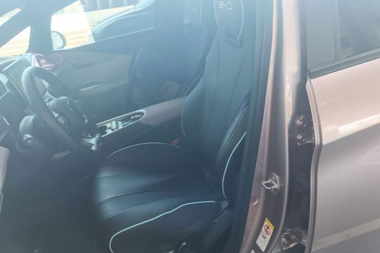 Used BYD Dolphin 2021 405 km Fashion Edition Left Front Seat