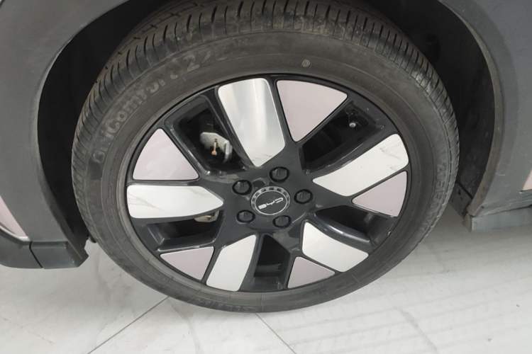 Used BYD Dolphin 2021 401km Knight Edition Left Front Wheel Hub