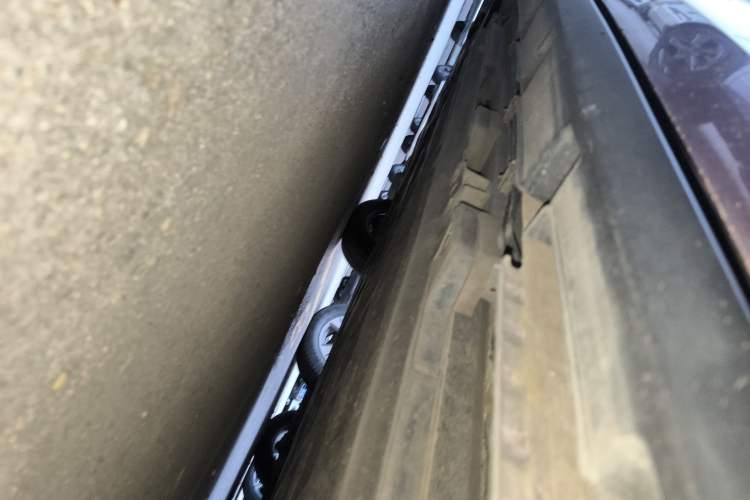 Used BYD Dolphin 2021 405 km Fashion Edition Left Side Sill
