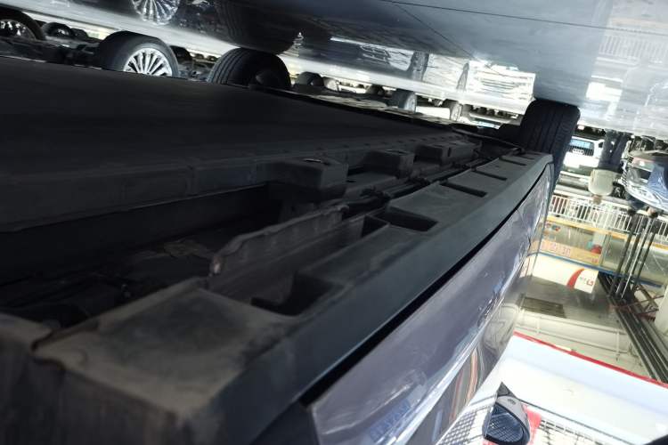 Used BYD Dolphin 2021 405 km Fashion Edition Left Side Sill