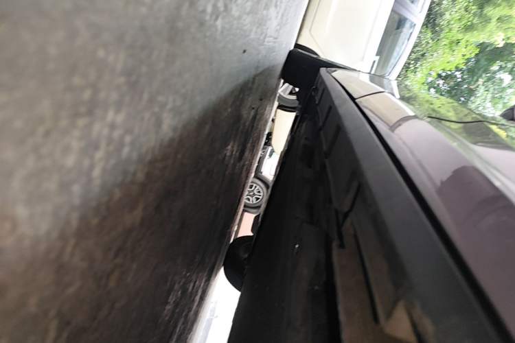 Used BYD Dolphin 2021 405 km Fashion Edition Left Side Sill