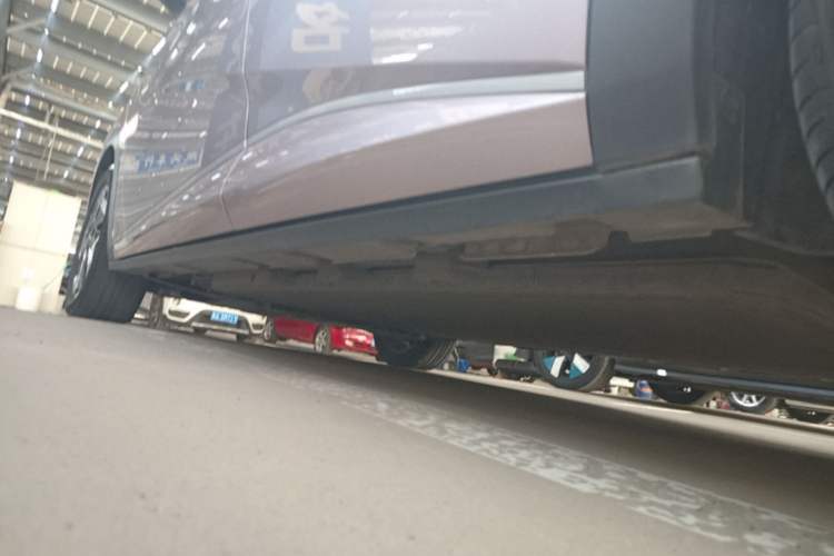 Used BYD Dolphin 2021 405 km Fashion Edition Left Side Sill
