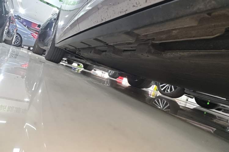 Used BYD Dolphin 2021 405 km Fashion Edition Left Side Sill