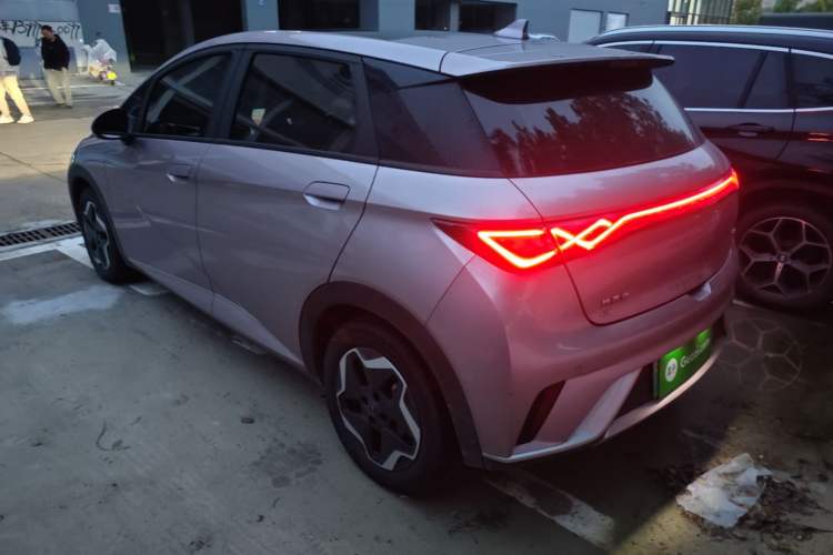 Used BYD Dolphin 2021 405 km Fashion Edition Rear Left 45 Deg