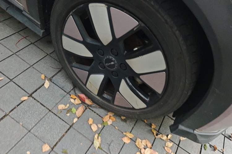 Used BYD Dolphin 2021 401km Knight Edition Right Front Wheel Hub