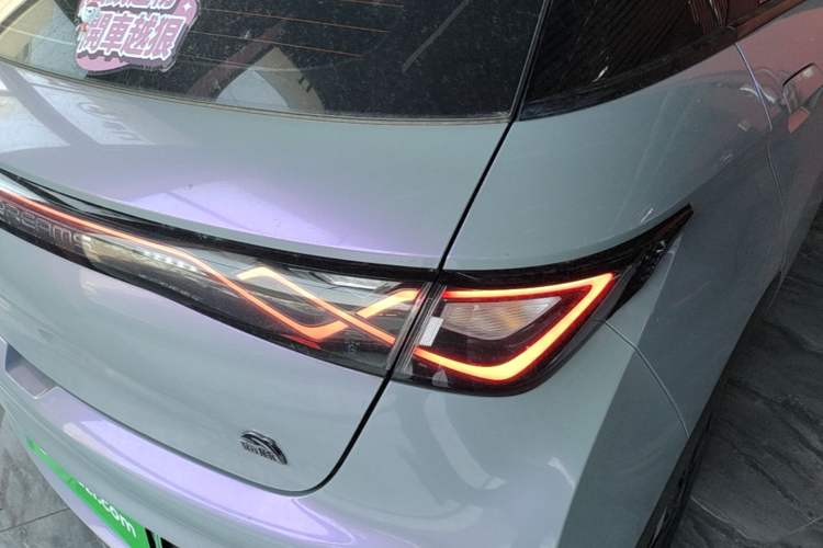 Used BYD Dolphin 2021 405 km Fashion Edition Right Rear Taillight