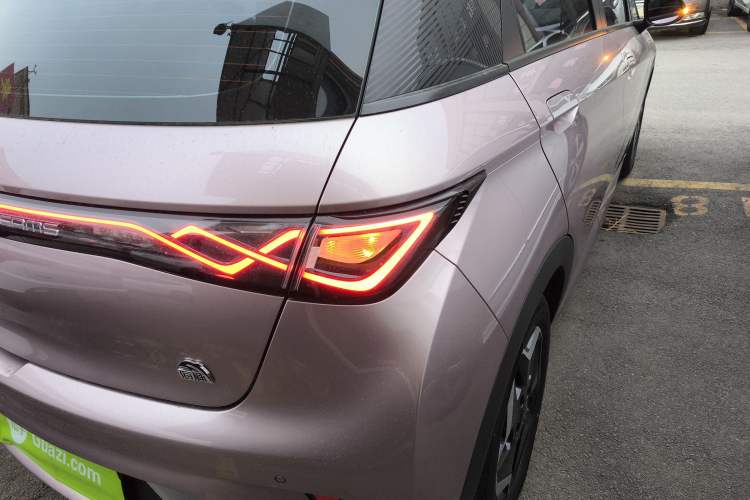 Used BYD Dolphin 2021 405 km Fashion Edition Right Rear Taillight