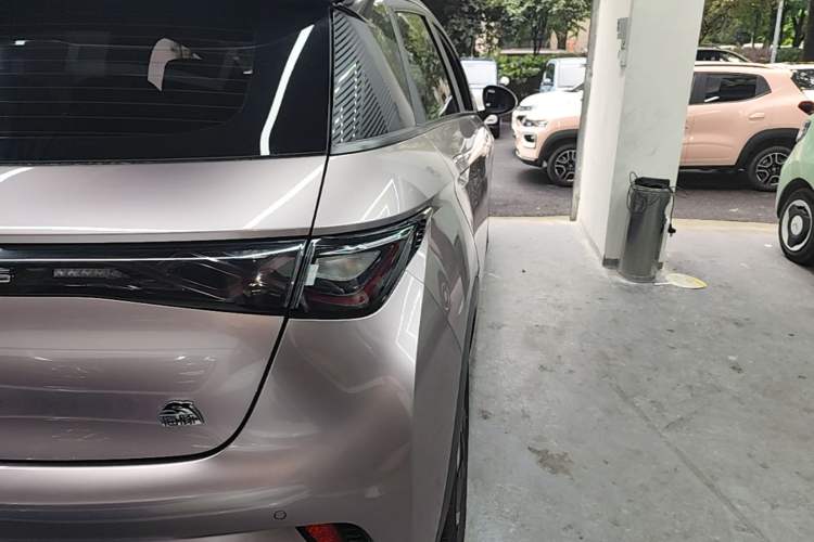 Used BYD Dolphin 2021 405 km Fashion Edition Right Rear Taillight