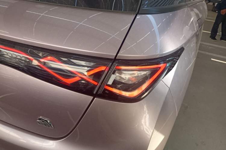 Used BYD Dolphin 2021 405 km Fashion Edition Right Rear Taillight