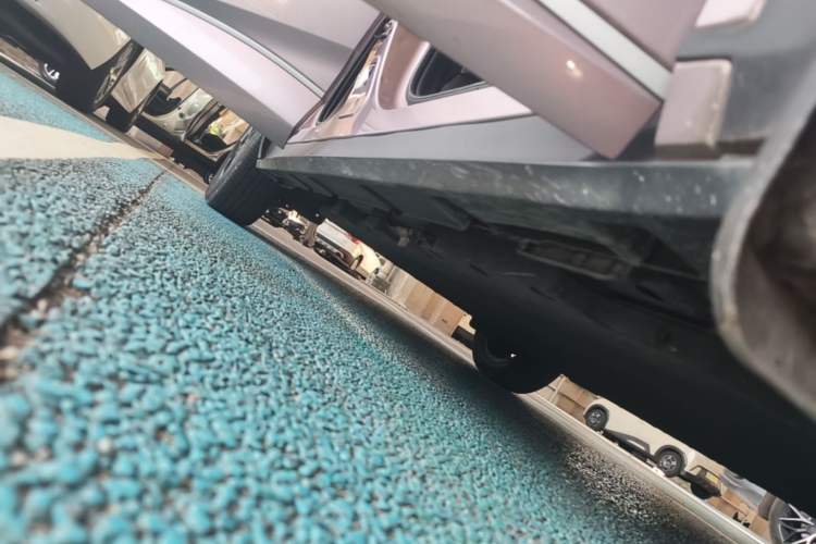 Used BYD Dolphin 2021 405 km Fashion Edition Right Side Sill