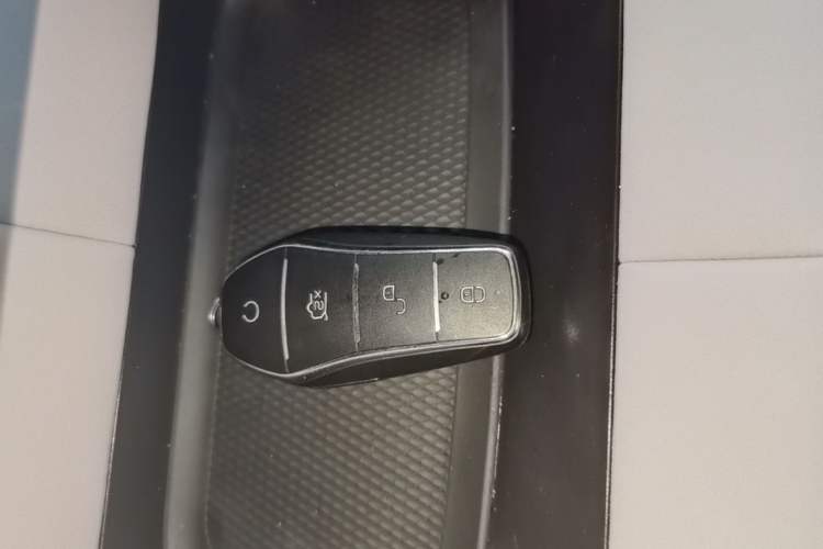 Used BYD Dolphin 2021 405 km Fashion Edition Vehicle Key