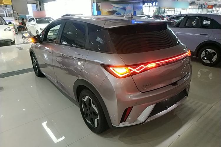Used BYD Dolphin 2021 405 km Fashion Edition Rear Left 45 Deg