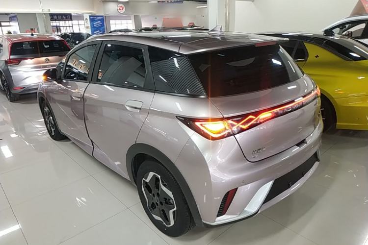 Used BYD Dolphin 2021 405 km Fashion Edition Rear Left 45 Deg