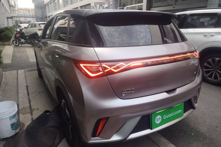Used BYD Dolphin 2021 405 km Fashion Edition Rear Left 45 Deg