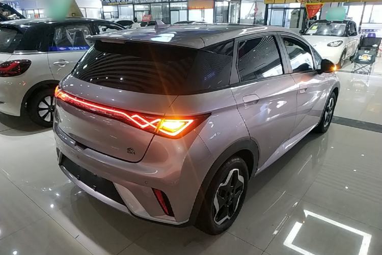 Used BYD Dolphin 2021 405 km Fashion Edition Rear Right 45 Deg
