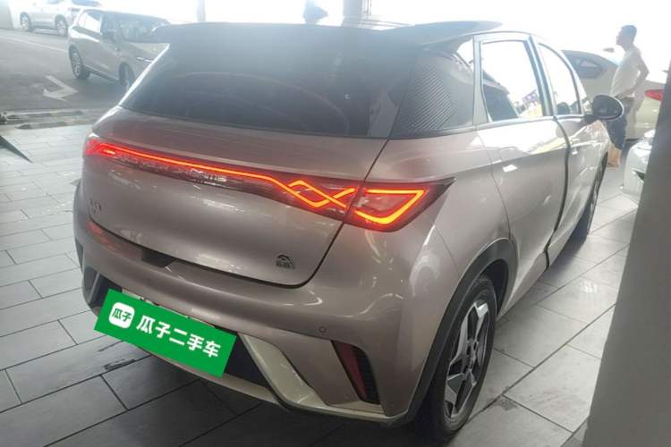 Used BYD Dolphin 2021 405 km Fashion Edition Rear Right 45 Deg