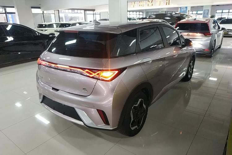 Used BYD Dolphin 2021 405 km Fashion Edition Rear Right 45 Deg