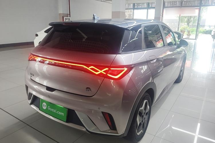 Used BYD Dolphin 2021 405 km Fashion Edition Rear Right 45 Deg