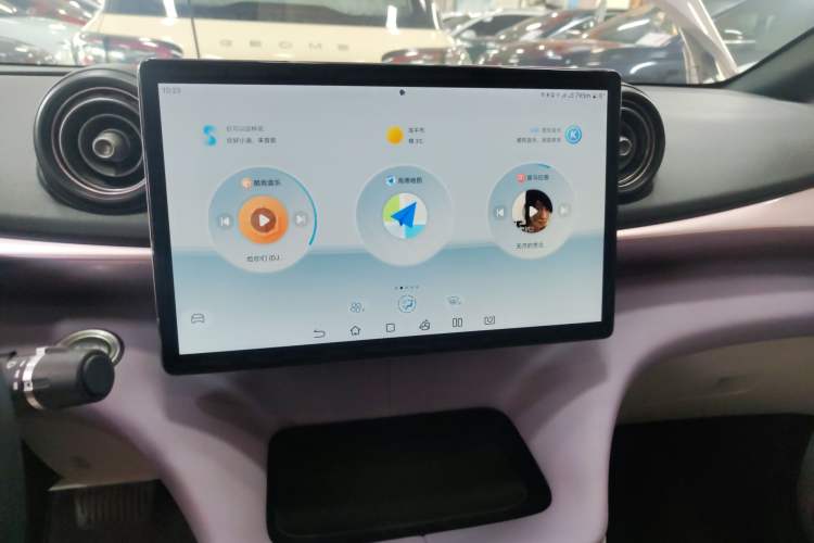 Used BYD Dolphin 2021 405 km Fashion Edition Audio And AC Panel