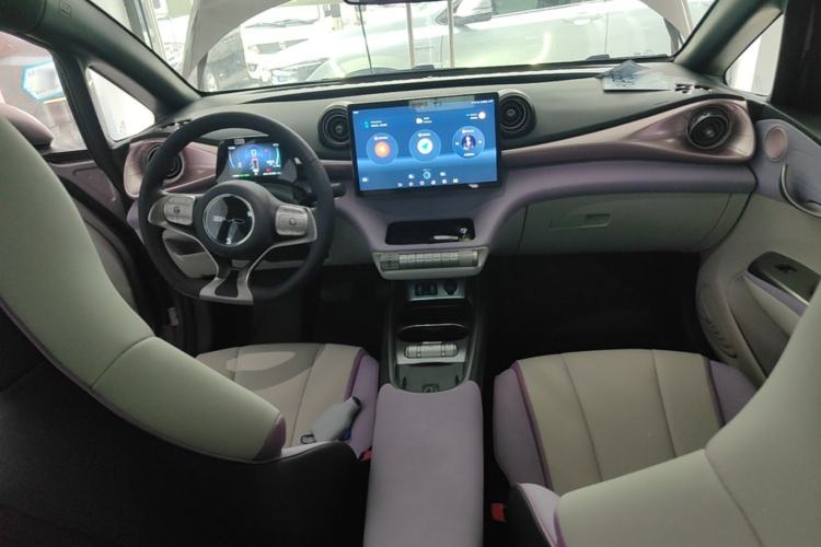 Used BYD Dolphin 2021 405 km Fashion Edition Center Console