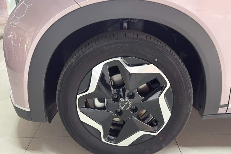 Used BYD Dolphin 2021 405 km Fashion Edition Exterior 3