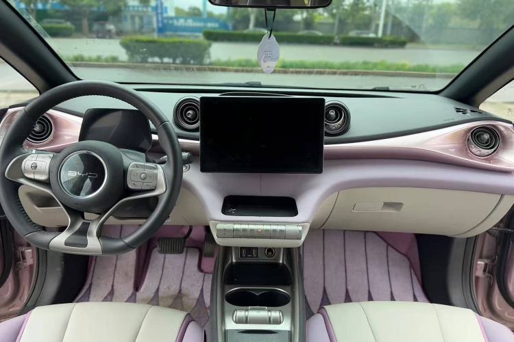 Used BYD Dolphin 2021 405 km Fashion Edition Interior 1