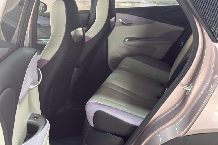 Used BYD Dolphin 2021 405 km Fashion Edition Interior 2