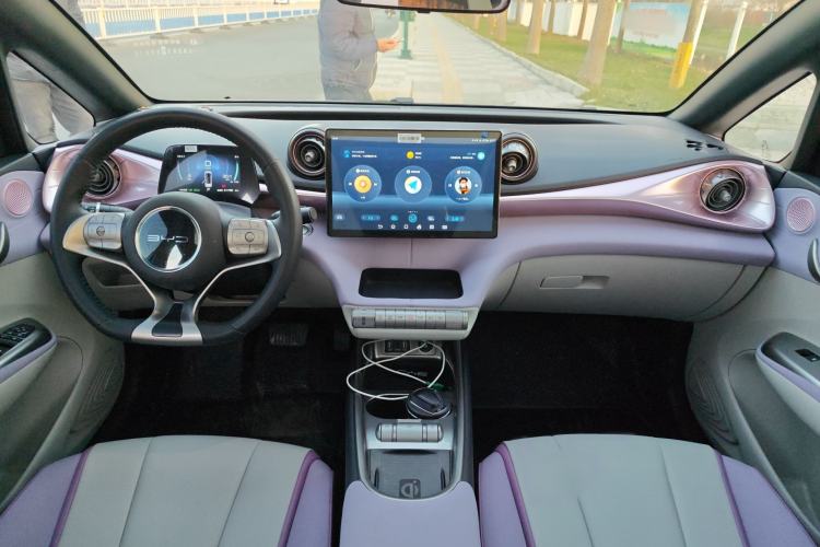 Used BYD Dolphin 2021 405 km Fashion Edition Interior 2