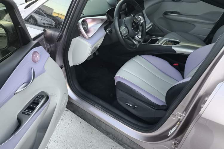 Used BYD Dolphin 2021 405 km Fashion Edition Interior 3