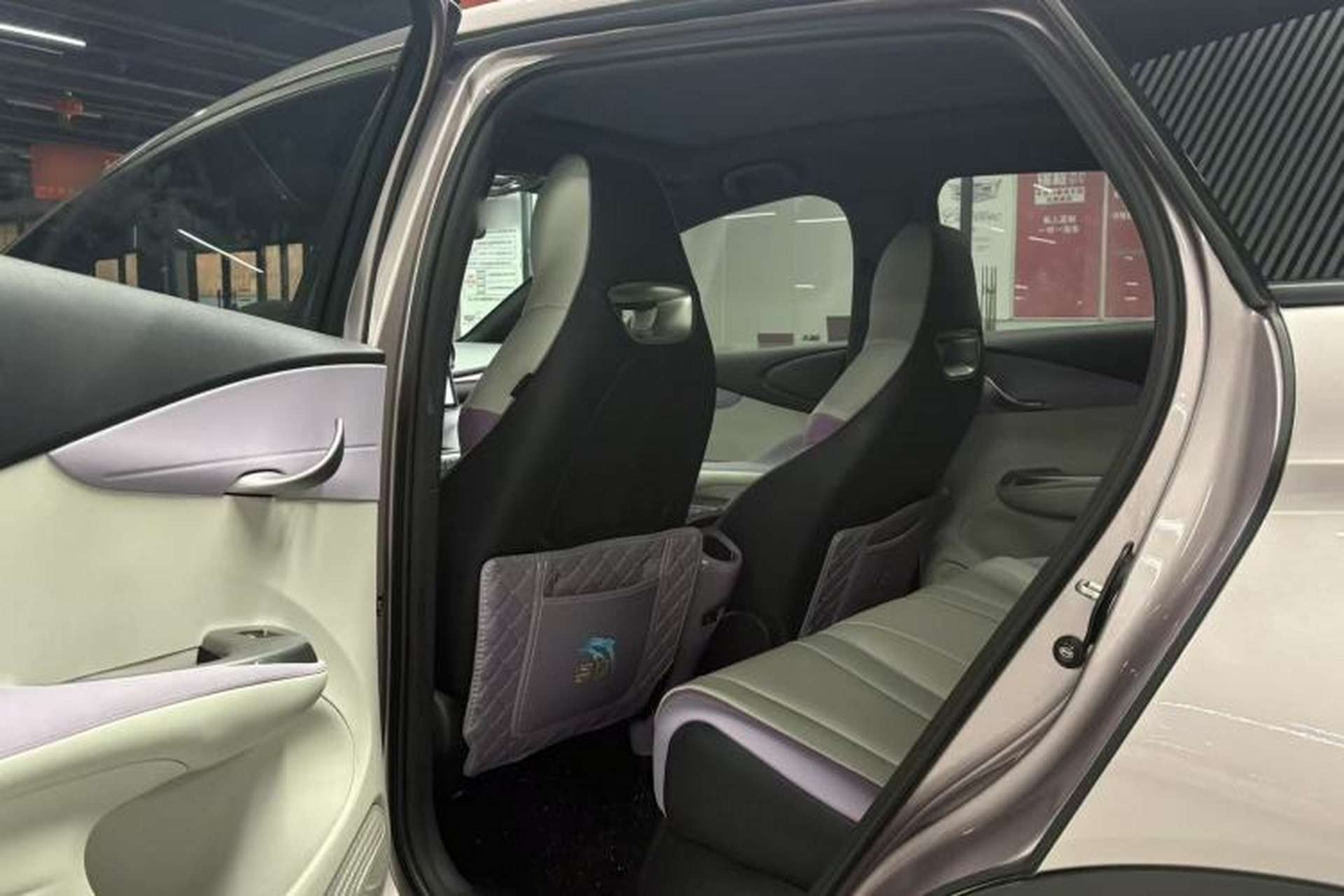 Used BYD Dolphin 2021 405 km Fashion Edition Interior 3