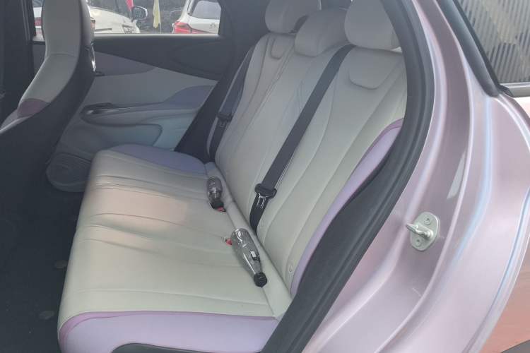 Used BYD Dolphin 2021 405 km Fashion Edition Interior 4