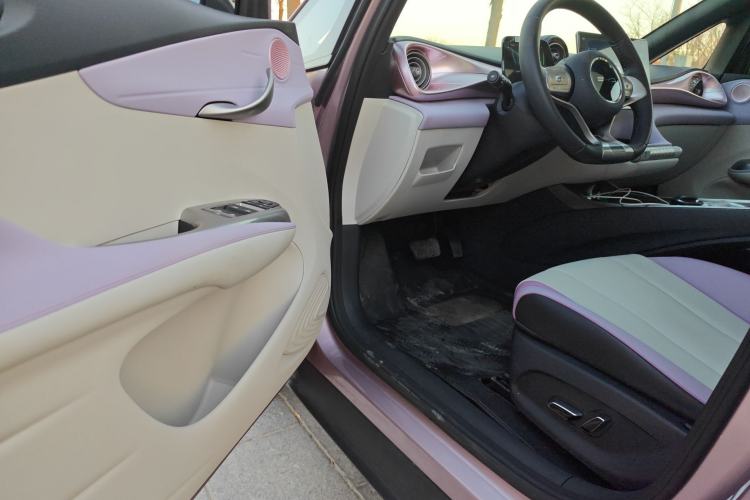 Used BYD Dolphin 2021 405 km Fashion Edition Interior 4