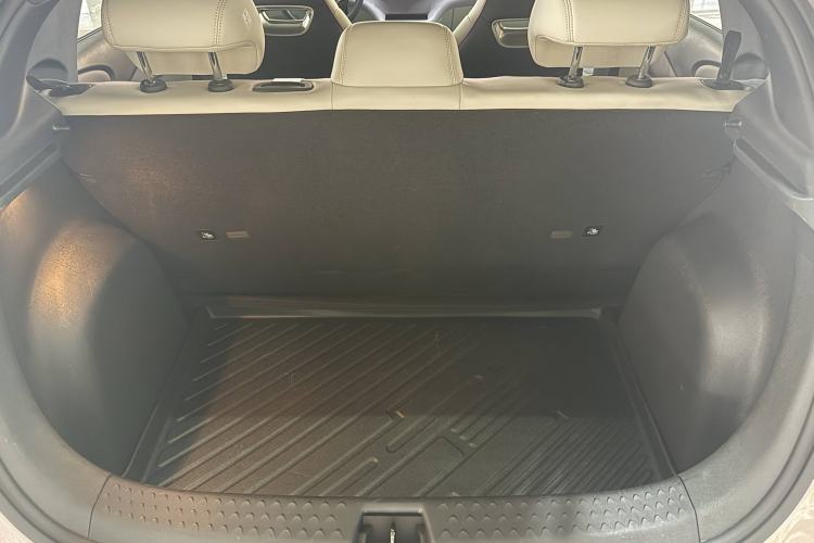 Used BYD Dolphin 2021 405 km Fashion Edition Interior 5